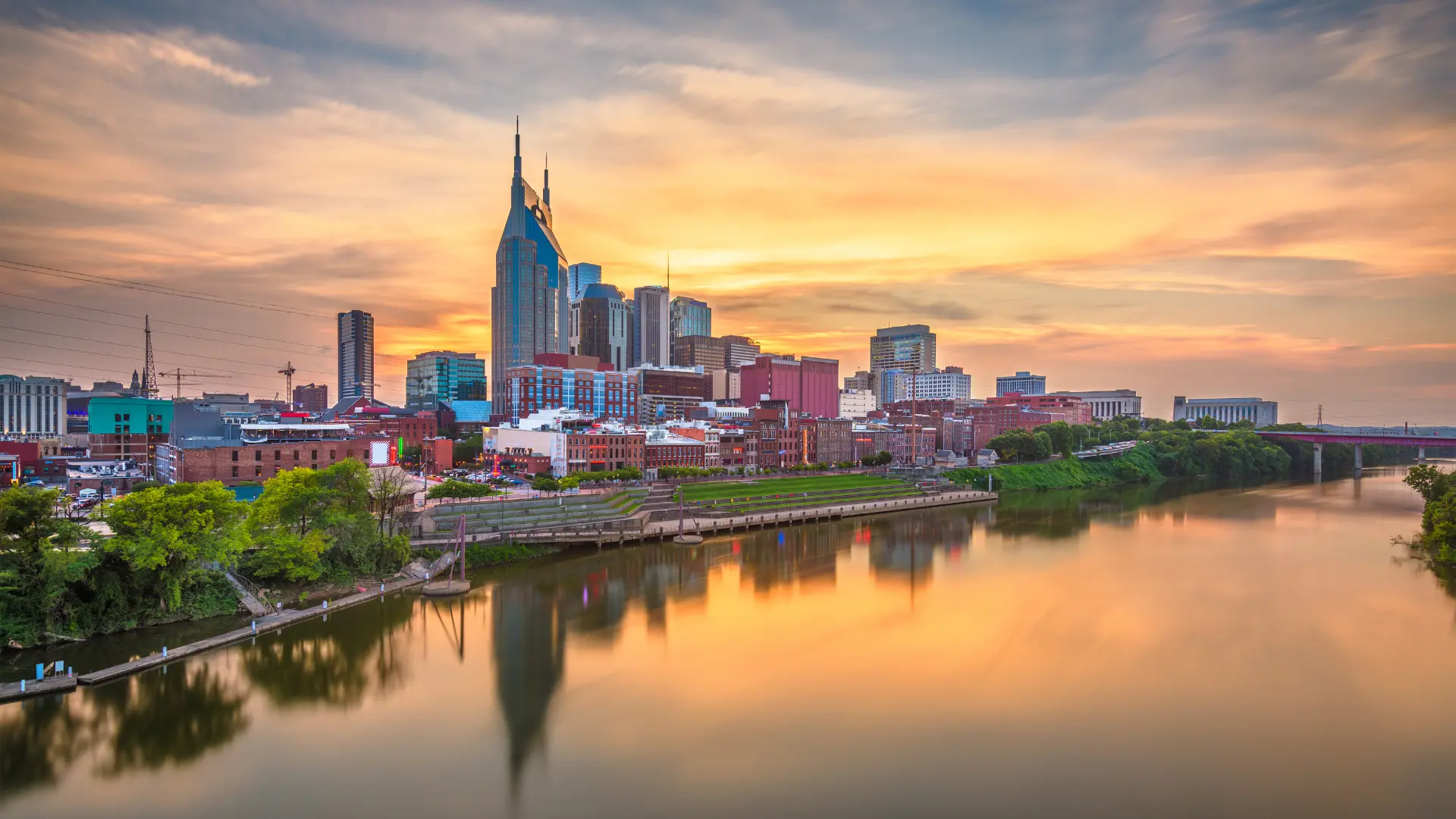 Nashville, TN skyline.